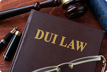 A sign displaying DUI Law in Maryland with a gavel - Leckerman Law, LLC